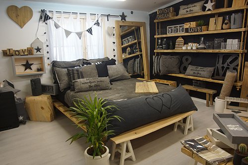 נושקה | צילום: לירן קלינה ושני כרם בריל