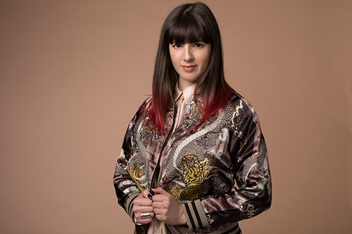 חולצה וז'קט זארה, שעון וטבעות אוסף פרטי | צילום: עידו לביא