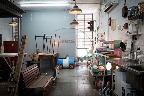 הקרבה לאמנים אחרים מפרה ומעוררת | צילום: שירן כרמל