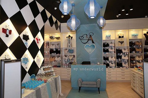 המקום הכי איני בעיר בקרב חובבות הלבשה תחתונה | צילום: אמיר יהל