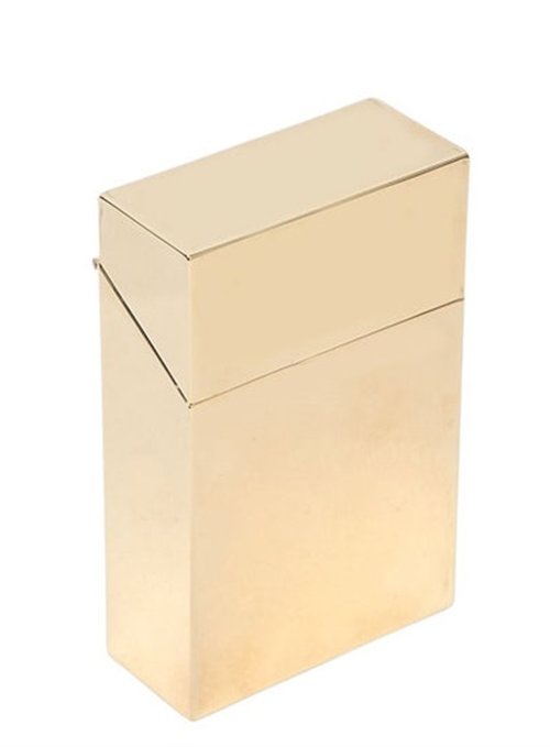 vetements, מחיר 770 דולר להשיג ב- lagarconne