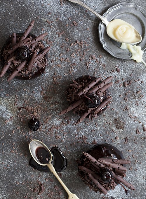 סופגניית היער השחור | צילום: גל בן זאב