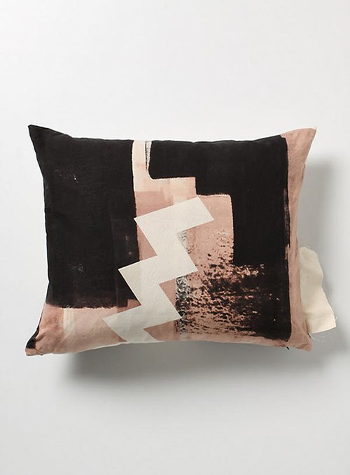 אווירה מחשמלת