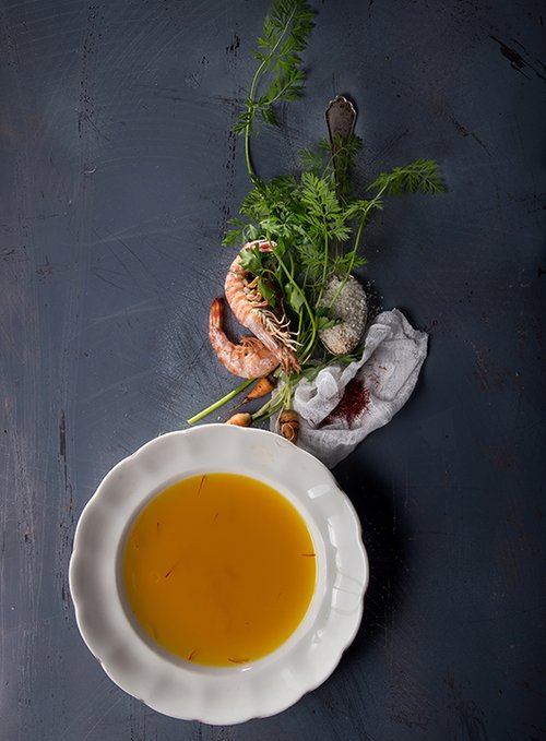 מרק דגים עם קרמל ממרסיי | צילום: שרית גופן