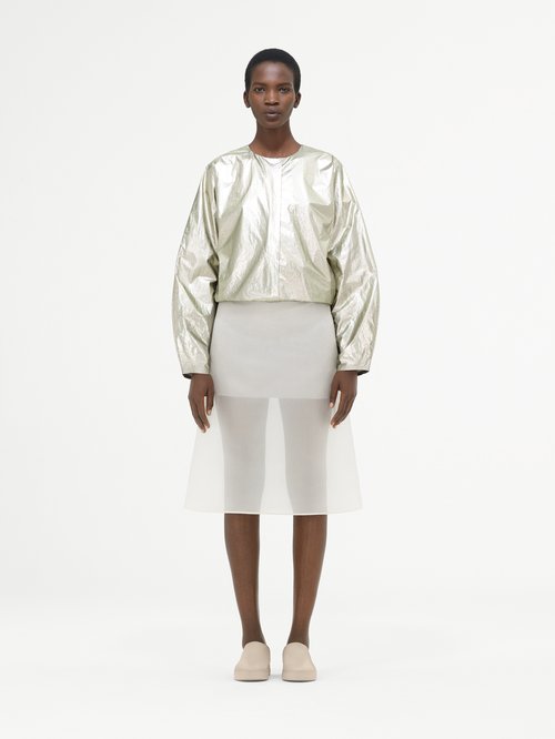 מתוך הקולקציה של COS | צילום: יח"צ