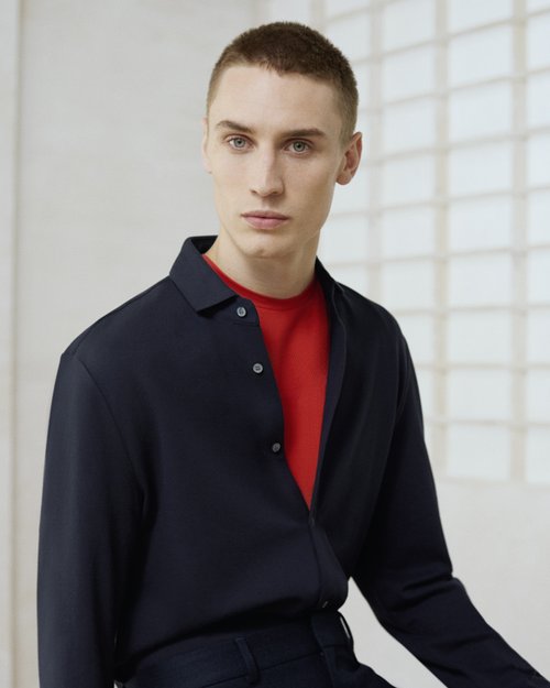 מתוך הקולקציה של COS | צילום: יח"צ