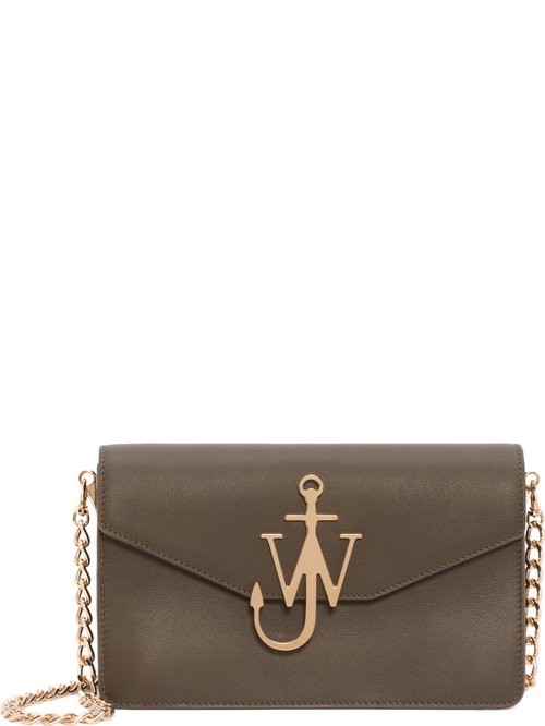 תיק של JW Anderson בפקטורי 54 | צילום: יח"צ