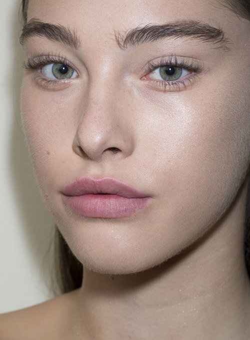 שלב ראשון: ניקוי | איפור: טלי פאוור | צילום: דביר כחלון 