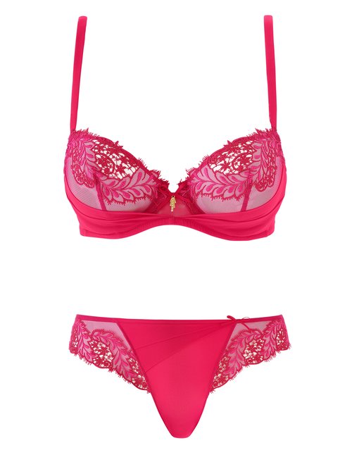 סט, אפרודיטה: חזייה 650 ש"ח, חוטיני 260 ש"ח | צילום: עדי גלעד