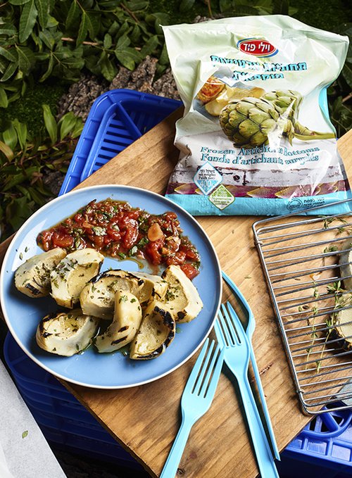 ארטישוקים ברגיל בוויניגרט איטלקי. צילום: בן יוסטל | סטיילינג: תמר סגל 