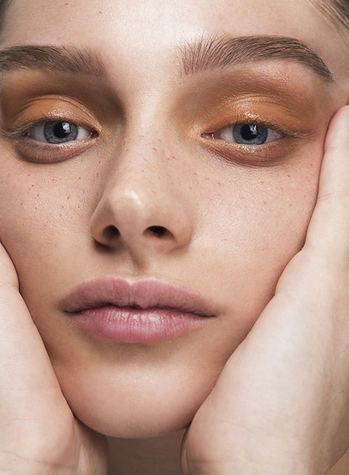 עיצוב גבות: מושיק טקו | צילום: מיכאל טופיול