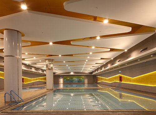 TLV Fashion Mall | צילום: אביעד בר נס