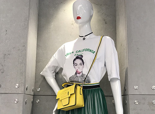 TLV Fashion Mall | צילום: אביעד בר נס