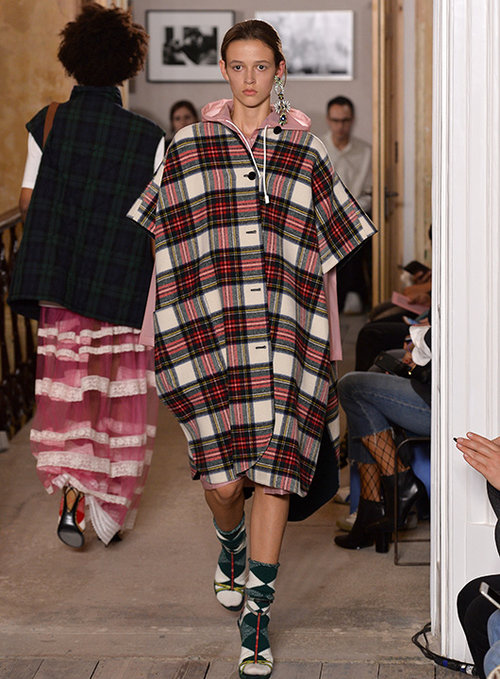 ברברי עם משבצות בפול פאוור | צילום: GettyImages 