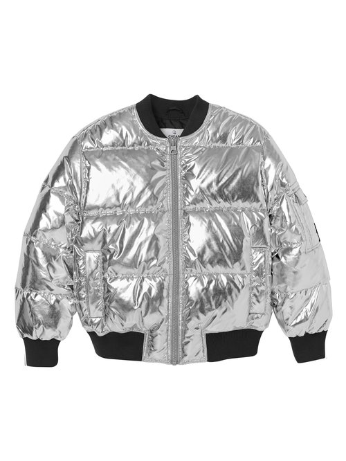 מעיל Cheap Monday ב- Belle&Sue, מחיר 419 במקום 599 ש"ח | צילום: סטודיו CM 