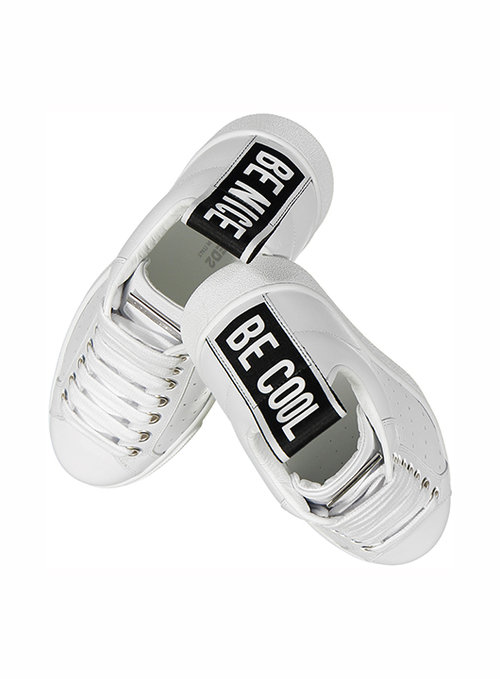 סניקרס מתוך קולקציית be cool'be nice בפקטורי 54 | צילום: יח"צ