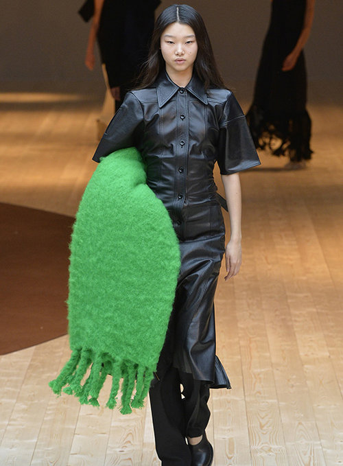 תצוגת Celine סתיו־חורף 2017־2018 | צילום: Gettyimages