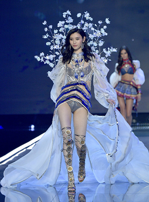 הלוואי והיה לנו אומץ להסתובב ככה בחורף | צילום: Gettyimages