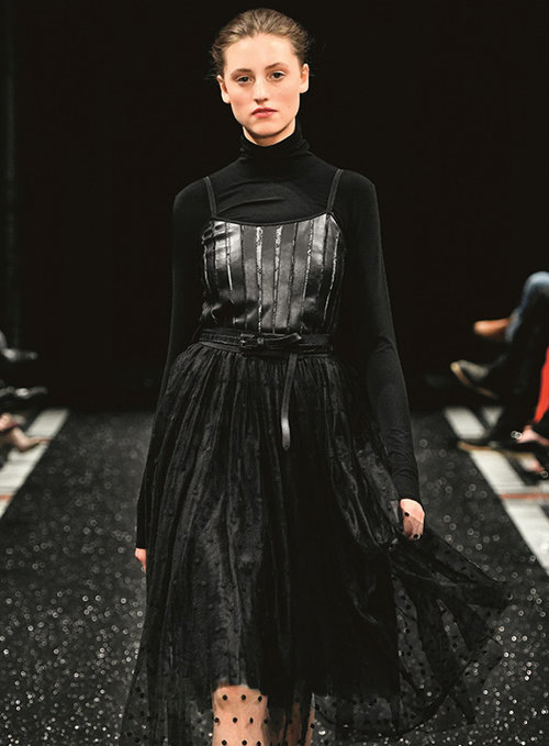 חצאית מארק קיין, 1,725 ש"ח