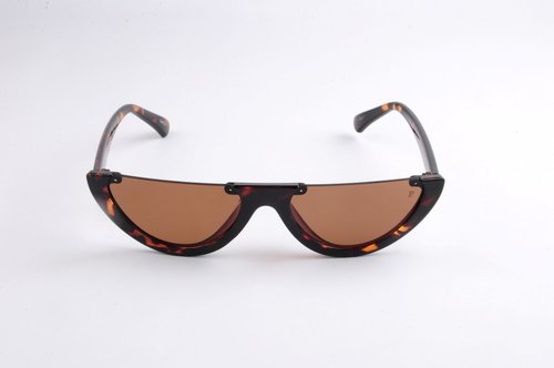 משקפי שמש PRIVATE VINTAGE COLLECTION מחיר 99 ש"ח בקניה למעלה משני זוגות | צילום: אנקלו סטודיו