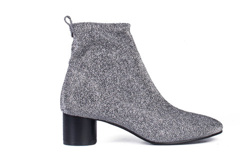 נעליים TOGO, מחיר 229.90 ש"ח | צילום: אמירם בן ישי