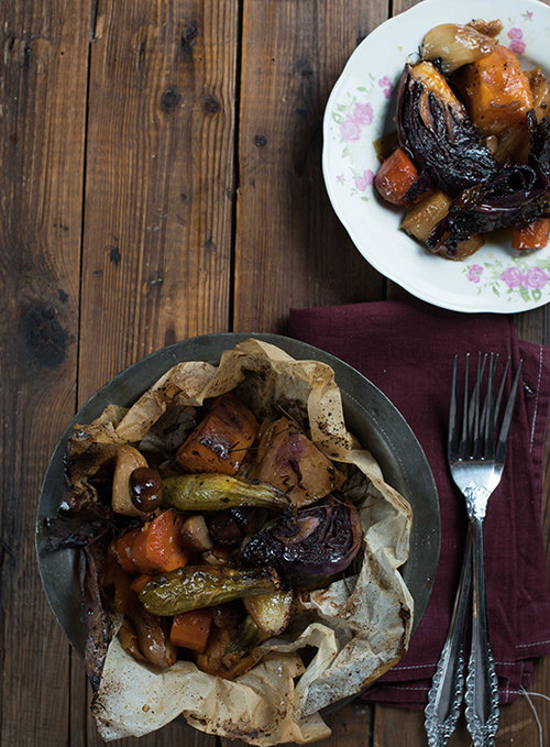 חמין שורשים וערמונים | צילום: נמרוד סונדרס | סטיילינג: דלית מרחב