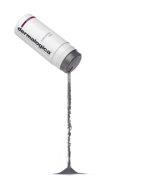 פילינג מבוסס פחם Daily Superfoliant של דרמולוג'יקה, 354 ש"ח ל-75 מ"ל | צילום: יח"צ פילינג מבוסס פחם Daily Superfoliant של דרמולוג'יקה, 354 ש"ח ל-75 מ"ל | צילום: יח"צ