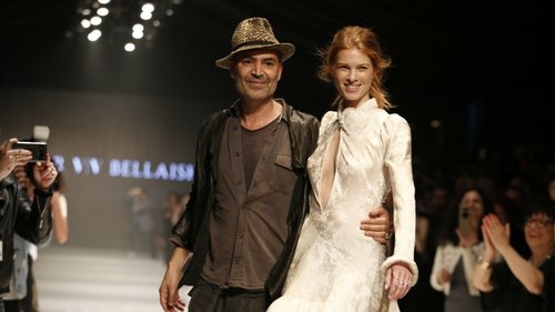 ״אני חושב שזה מדהים שיש מעצבים מצליחים בניו יורק, ואני מאחל לעצמי שיהיו לי את הכוחות הנפשיים לעשות את זה גם",&nbsp;יובל שרף והמעצב ויוי בלאיש בשבוע האופנה תל אביב 2018 | צילום: אדריאן סבל