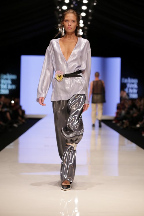 מתוך התצוגה של אביתר מייאור בשבוע האופנה תל אביב 2018 | צילום: אבי ולדמן