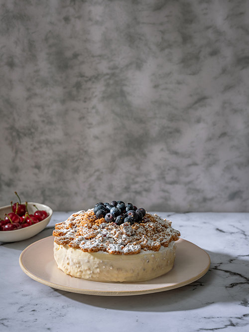עוגת גלידת גבינה של נמרוד אייזיק | צילום: אנטולי מיכאלו, סטיילינג: דינה אוסטרובסקי וירדן יעקובי