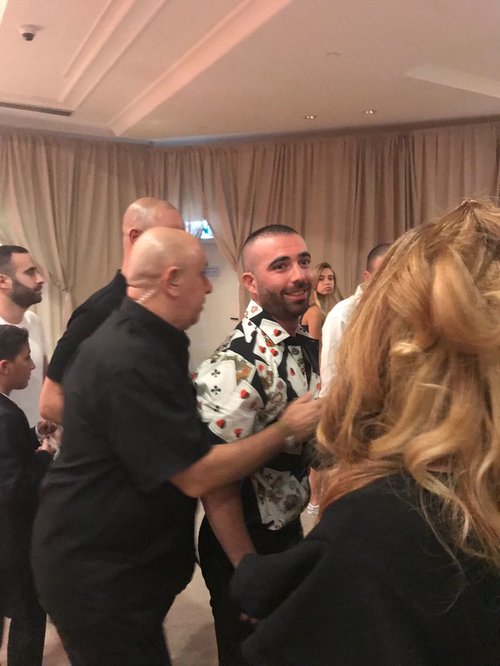 עומר אדם מגיע לחתונה של עדן בן זקן | צילום: באדיבות יח&quot;צ דיוויד אינטרקונטיננטל