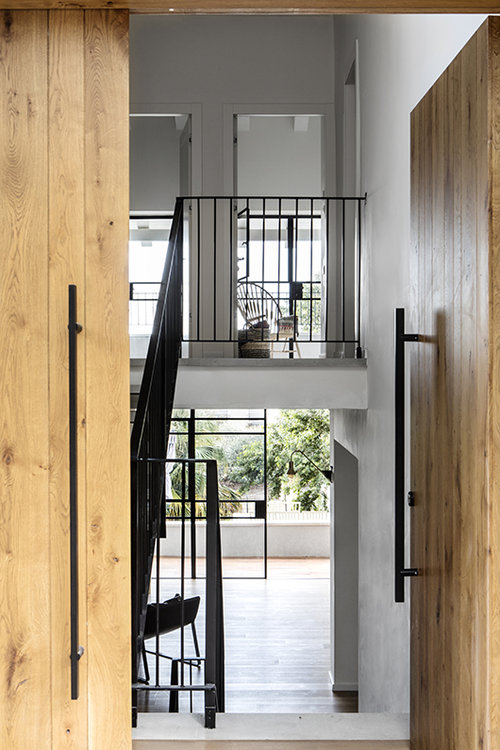 אור טבעי שיוצר אוירה מרווחת יותר | אדריכלות: ORKO Studio – אור כוכב, מעצבת פנים: נטלי לבון, צילום: איתי בנית