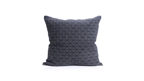 כרית נוי של סטודיו מיקה בר | צילום: יח"צ