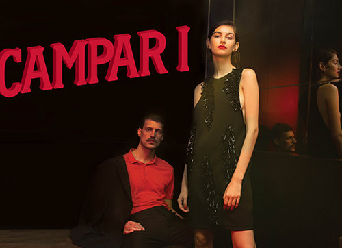 קארין: שמלה mews | עגילים אוסף אישי ברק: חולצה, מכנסים וז'קט cos. צילום: זוהר שטרית