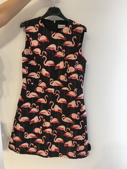 שמלה של רד ולנטינו | צילום: אביב וינברגר