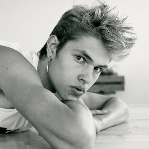 הראל אלון | דניאל ז׳קונט