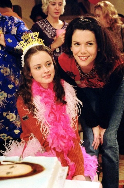 מנת נוסטלגיה חמימה שתמיד עובדת: "בנות גילמור" | צילום מסך