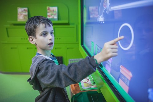 מתחם "הצוללת הירוקה" במוזיאון אשדוד | צילום: אילן ספרא מתחם "הצוללת הירוקה" במוזיאון אשדוד | צילום: אילן ספרא