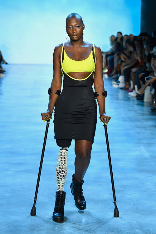 התצוגה של Chromat בשבוע האופנה בניו יורק | צילום: Gettyimages התצוגה של Chromat בשבוע האופנה בניו יורק | צילום: Gettyimages