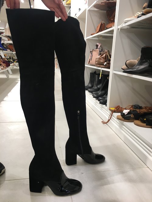 מגפיים של LAURENCE DACADE, מחיר 1,979 ש"ח | צילום: אביב וינברגר