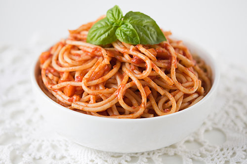 פסטה עם רוטב עגבניות | צילום: אנטולי מיכאלו, סטיילינג ענת לבל 