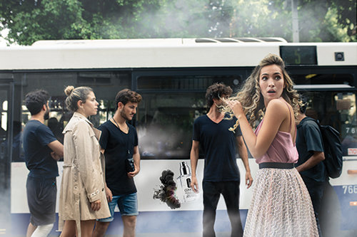 גאיה גור אריה. צילום: אלעד ניסים | חולצה: טופשופ חצאית: נומרו 13 גאיה גור אריה. צילום: אלעד ניסים | חולצה: טופשופ חצאית: נומרו 13