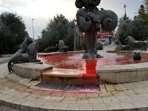 המזרקה בגן הפעמון בירושלים 