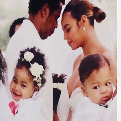 ביונסה בטקס חידוש הנדרים לובשת גליה להב | צילום מסך מאינסטגרם