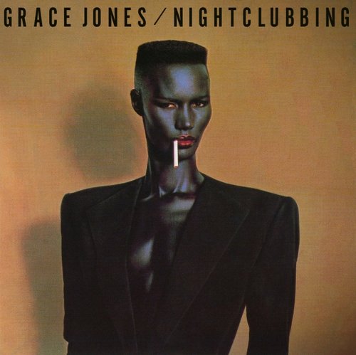 עטיפת האלבום האייקוני "Nightclubbing" של גרייס ג'ונס עטיפת האלבום האייקוני "Nightclubbing" של גרייס ג'ונס