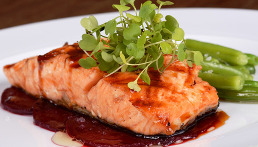 פילה סלמון של מסעדת אדלה