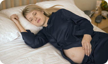 לכי לעשות משהו שאת אוהבת. מגיע לך. אילוסטרציה: GettyImages/ImageBank