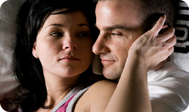 הבחור החמוד הזה עשוי לשמור אמונים לתנוחות הקלאסיות במיטה, אבל צפי לכושר עמידה מרשים, שיחזיק אתכם ערים כל הלילה!