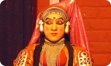 דמות נשית בריקוד הקטהאקלי [צילום: ויקיפדיה]