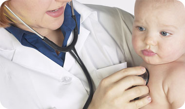 עלייה בחום גוף התינוק מחייבת פנייה לרופא [אילוסטרציה: ASAP Photos]